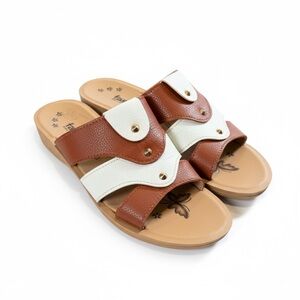 Women’s Fashion Paris Slides, cognac/white, gold accents, size 38 Euro, 7.5-8